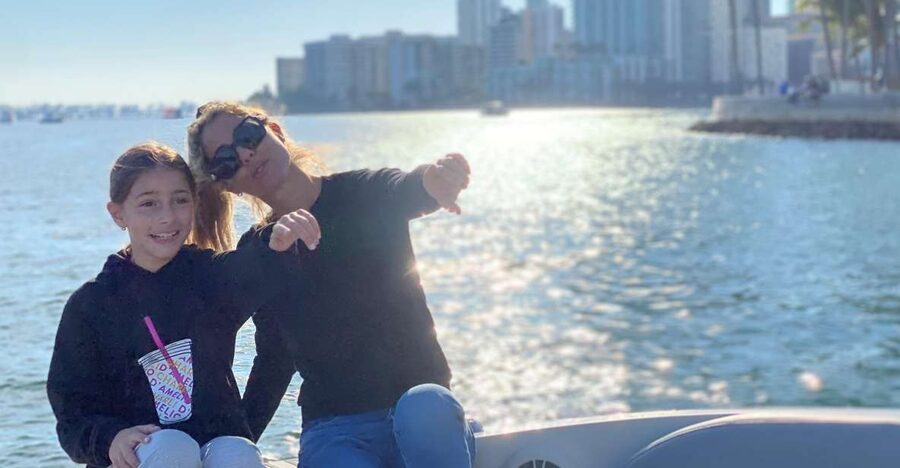 1 hour Miami Private Boat Ride with champagne and captain - What Happens on the Cruise: Skyline Views, Dolphins, and Wildlife Time