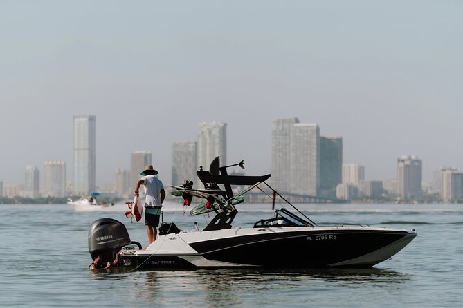 1-Hour Private Wakeboard Lesson in Miami Beach - Intermediate and advanced riders: why the boat matters