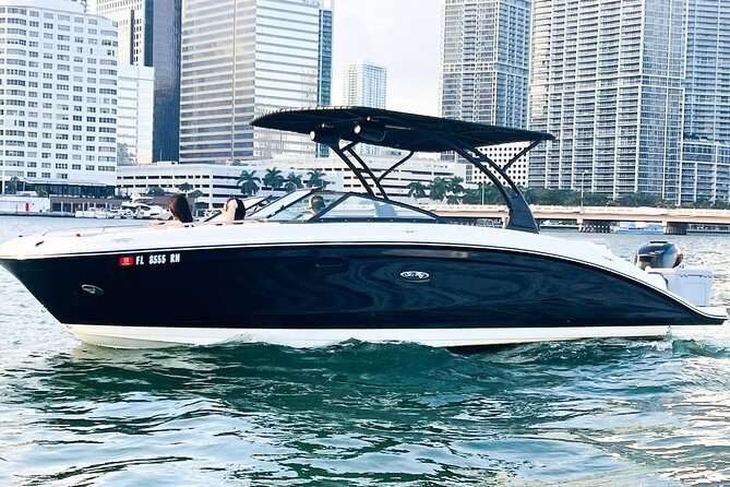 2-Hours Private Miami Boat Tour With Champagne - Key Things You’ll Notice on This Miami Champagne Boat Tour