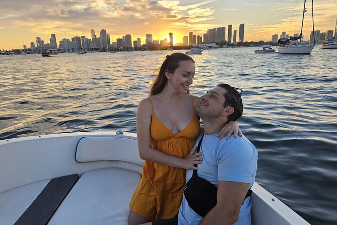 2 hrs Miami Private Boat Tour with Cooler, Ice, Bluetooth Stereo - Cold-weather reality for sunset and evening cruises