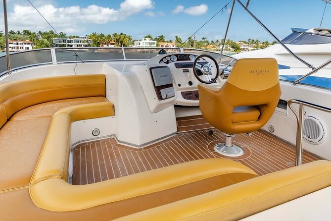 4-Hour 42 Meridian Yacht Rental with Captain in Miami Florida - Who This Yacht Rental Fits Best (And Who Might Feel Mismatched)