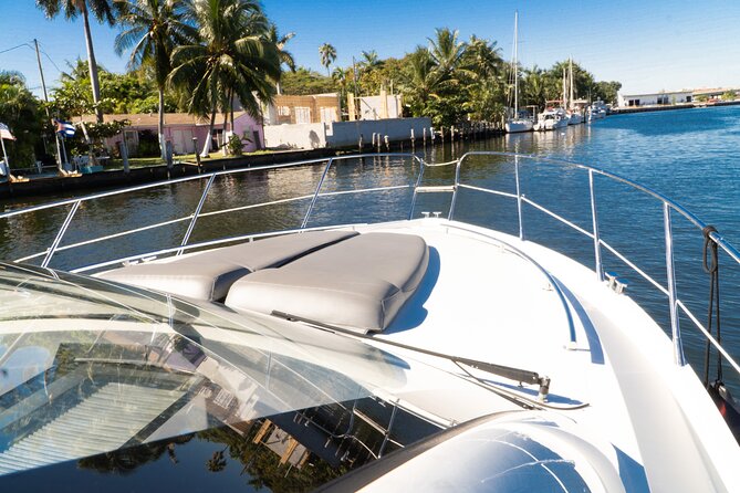 40' Sealine Cruise with Captain and Stew - Miami Marine Stadium and Nixon Sand Bar or Flagler Memorial Island