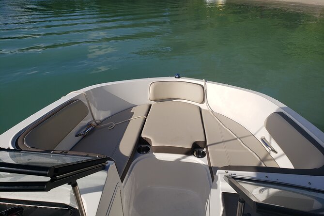 42 to 46 Ft Private Yacht Miami, rent for 2 our 4 hours, 12 ppl - 2 Hours vs 4 Hours: Picking the Right Booking for Your Goals