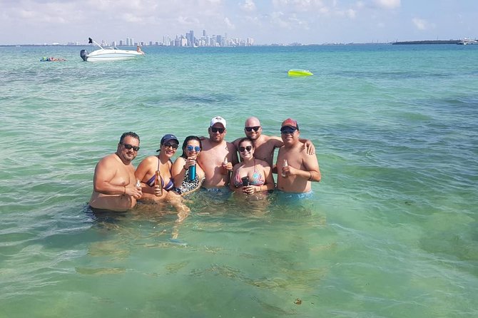 42 to 46 Ft Private Yacht Miami, rent for 2 our 4 hours, 12 ppl - Swimming, Anchoring, and Water Toys: Plan It, Ask It, Don’t Assume It