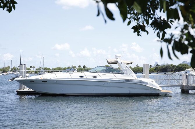 45 Ft Private Yacht Rental in Miami - Getting on Board: Space, Comfort, and the Real “Private” Feeling