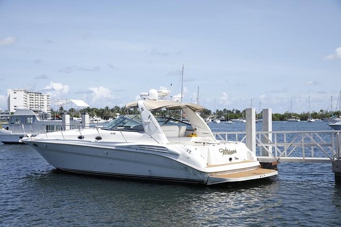 45 Ft Private Yacht Rental in Miami - Cruising Biscayne Bay (and When the Skyline Option Wins)