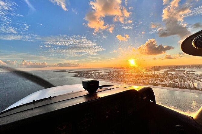 45-Minute Miami Beach Sunset Breathtaking Flight Tour - Where you meet, and how the timing usually works