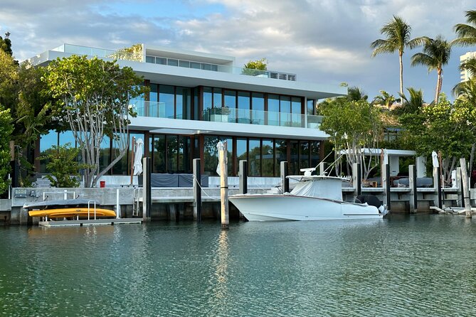 50' Private Yacht Experience in Miami for 12 people - What Your Captain Can Customize, And What You Should Expect