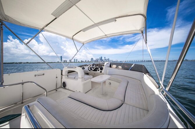 55ft + FREE HOUR Miami Yacht Rental 3 to 6 Hours 13 People - A 55ft yacht day in Miami, minus the big-tour chaos
