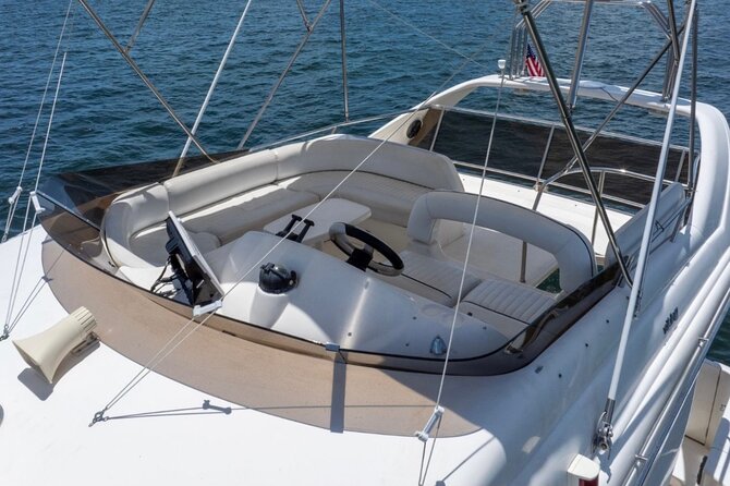55ft + FREE HOUR Miami Yacht Rental 3 to 6 Hours 13 People - Regal Marina meetup: getting started without a headache
