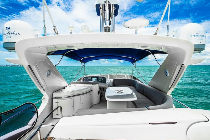 62' Azimut Yacht Charter - Key Biscayne: yachts, views, and a laid-back swim window
