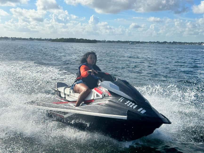 961 NW Seventh St Miami, FL 33136 Miami Jetski aventure #1 - 90 minutes total, with an hour that actually counts