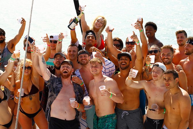 All Inclusive Party Boat Miami - The all-inclusive open bar: easier budgeting, but manage expectations