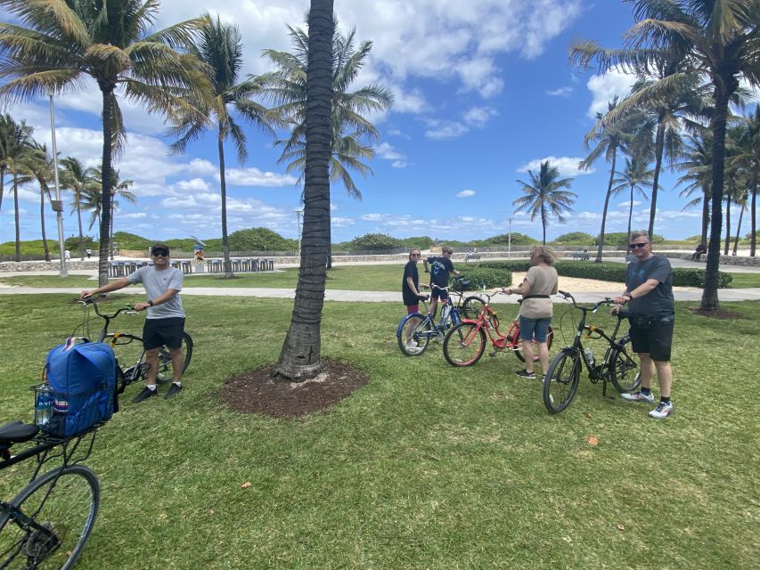 Art Deco, History and Crime Bike Tour with Design Enthusiast - The human story: segregation, Black and Jewish history, and Cuban migration
