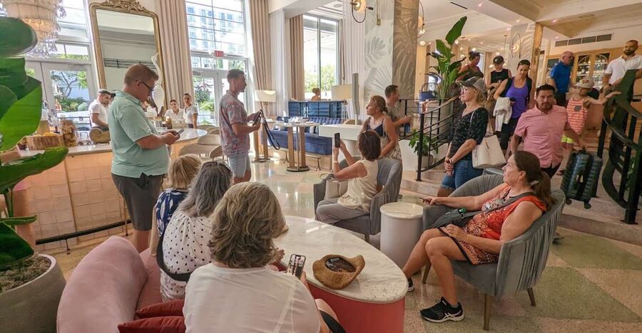 Award-winning Art Deco & Neon Lights Walking Tour - Art Deco on Miami Beach: The Style That Was Built to Perform
