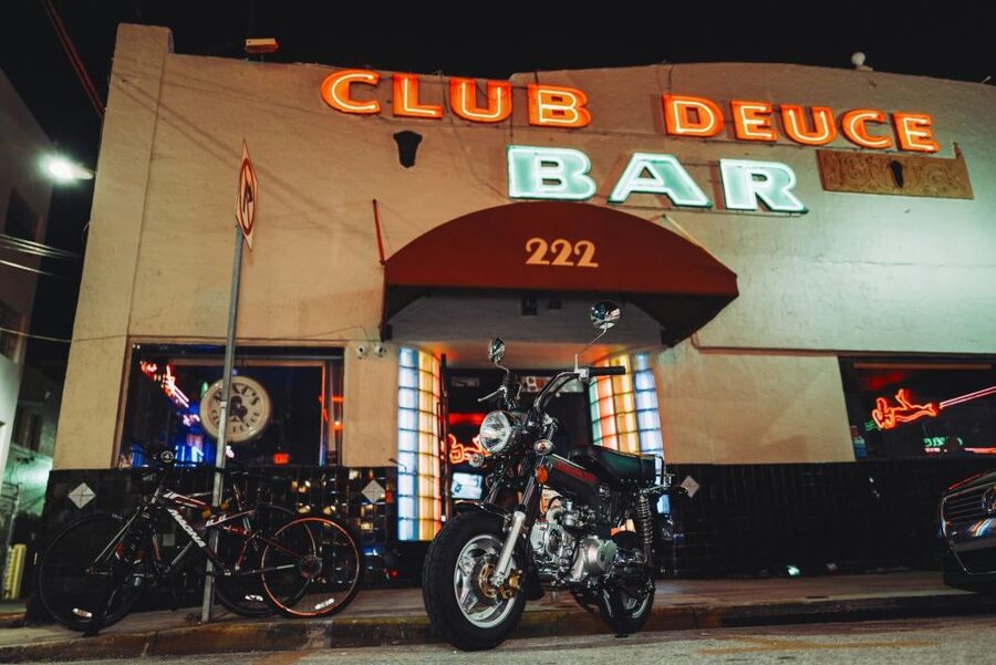 Award-winning Art Deco & Neon Lights Walking Tour - Speakeasies, Crime Scenes, and the Darker Side of Glamour