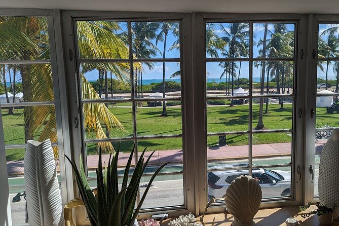 Award-winning Art Deco & Neon Lights Walking Tour in Miami Beach - Key things to know before you go