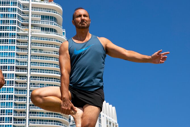 Beach Yoga & Tea Experience on South Beach - Group size and what it does to the experience