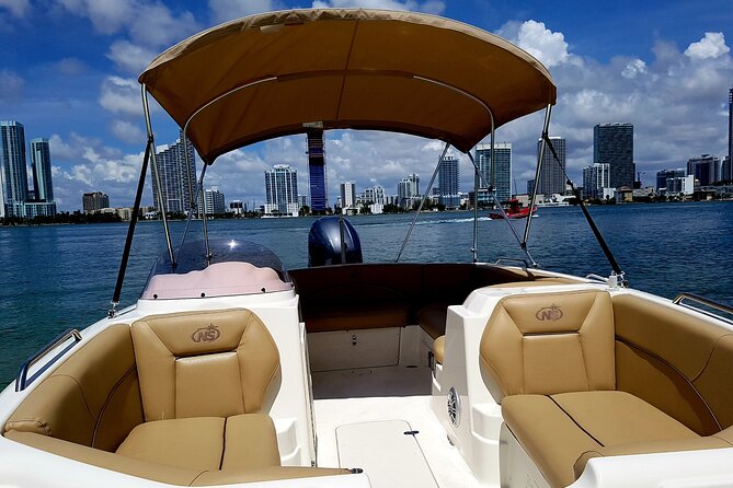 Best Miami self-driving boat rental! - Group Size, Comfort, and Why a 20ft Boat Changes the Feel