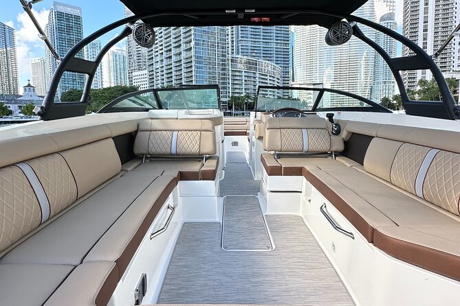 Best of Miami: Private Top-Rated Boat Charter & Guided Experience - The Miami River to Biscayne Bay route: what you’ll see, and what to expect