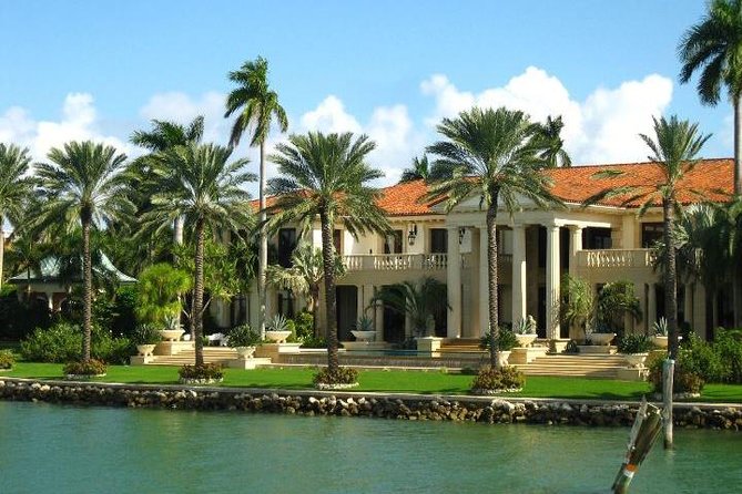 Biscayne Bay Boat Tour in Miami - Where you meet, and why Bayside is the smart starting point