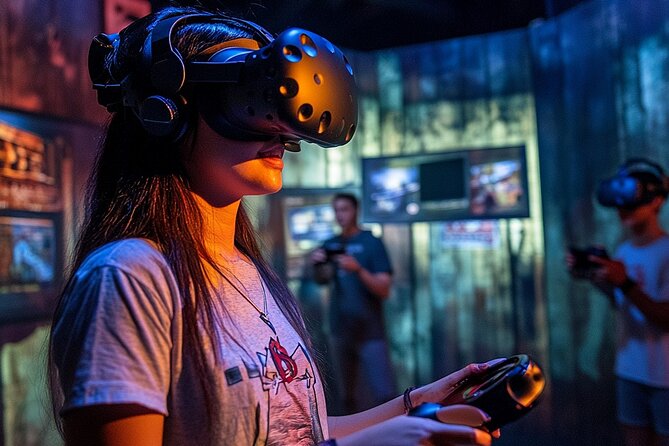 Bundle: 1 hour Axe Throwing+ 1 hour VR Escape Game - The axe throwing hour: learning grip, stance, and aim with Ricky