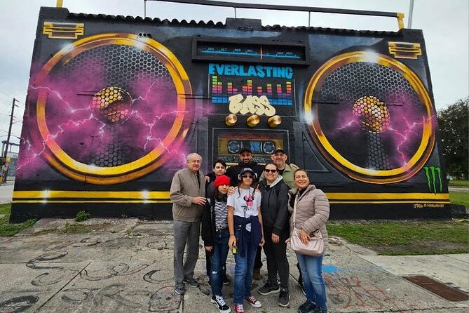 City Tour: Miami, Wynwood, and Little Habana + Cruise Tour - Meeting point and pickup times, especially if you’re staying outside Miami Beach