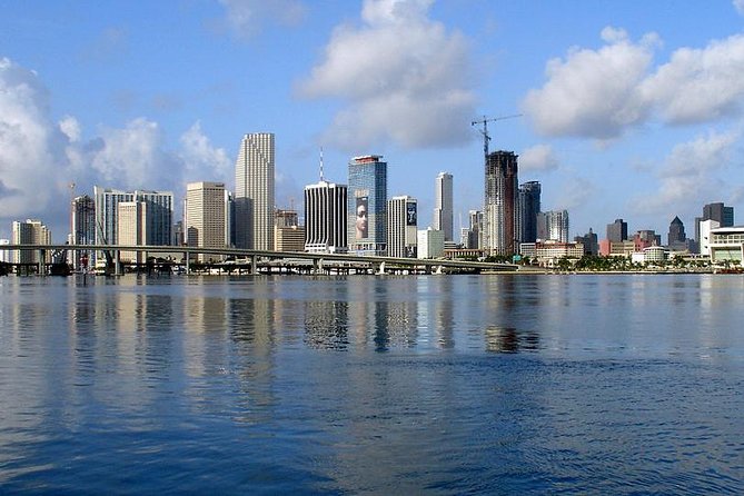 COMBO Miami City & Boat Tours ,Stops at Wynwood and Little Havana - Wynwood Walls Stop: Street Art, Photos, and the 20-Minute Reality