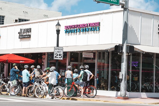 Electric Bike Tour in South Beach - Ocean Drive and the Art Deco District: guided stories at cruising speed