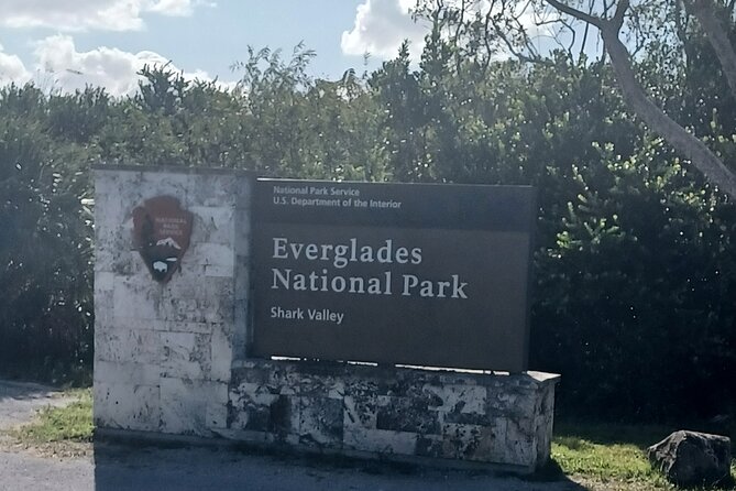 Everglades Eco Airboat Tour-Small Group & 2 Private Islands - Miccosukee Indian Village Store and a Quick Reservation Drive