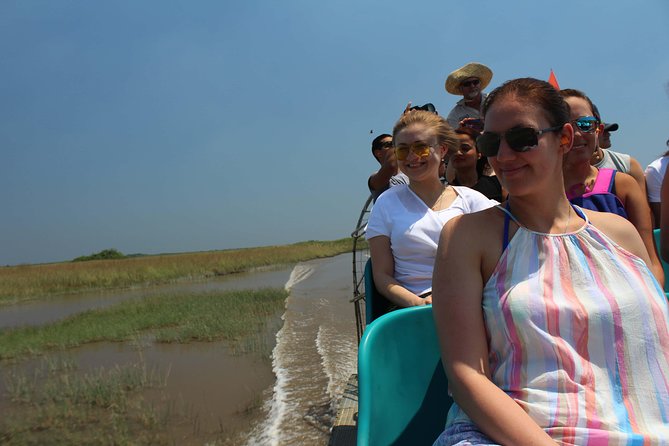 Everglades Tour with professional Tourguide inclusive pickup - Land time and the baby alligator show that adds a memorable stop