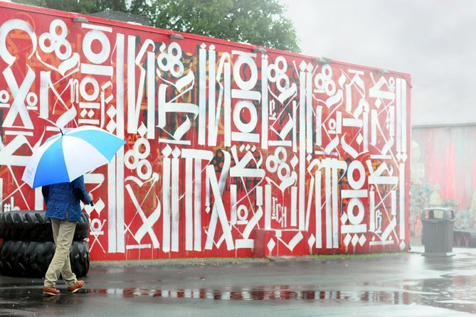 Explore Wynwood with local artist - Roberto Manoly’s Guide Style: Stories, Techniques, and Artist Origins