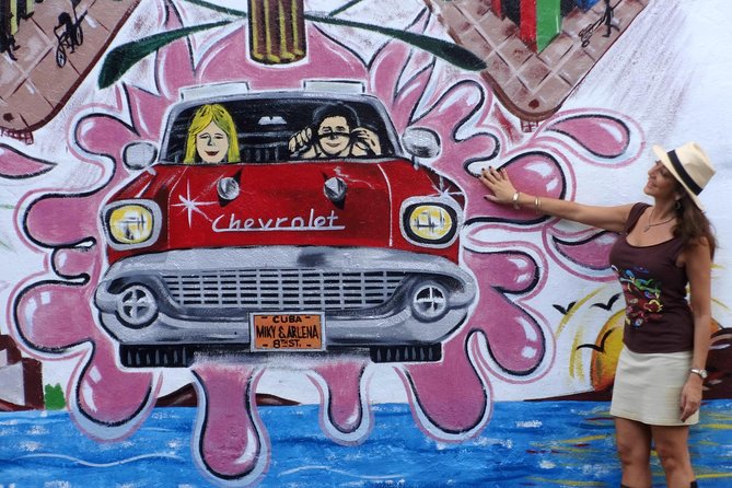 Express Little Havana & Cuban Culture Walking Tour in Miami - Little Havana in 2 hours 15 minutes, the way it should feel