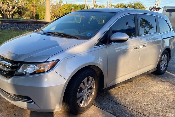 Fort Lauderdale Airport (FLL) to Miami - Arrival Private Transfer - Dropping Off at Your Miami Hotel or Address