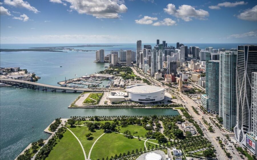 From Pembroke Pines: Helicopter Tour Over Miami - Meeting your pilot in Pembroke, then watching takeoff shrink the world