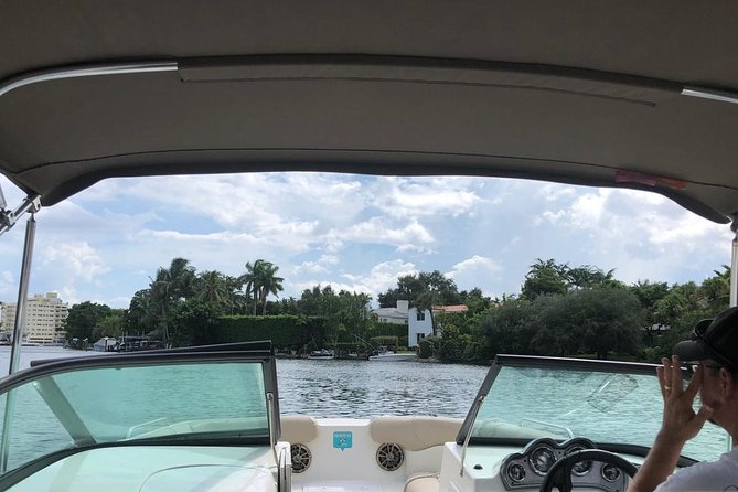 Fully Private Speed Boat Tours, VIP-style Miami Speedboat Tour of Star Island! - How the onboard guidance actually improves the ride