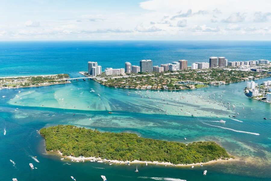 Helicopter Tour: Fort Lauderdale to Miami Beach - Dania Beach to Hollywood Beach: When the Coast Becomes a Photo Map