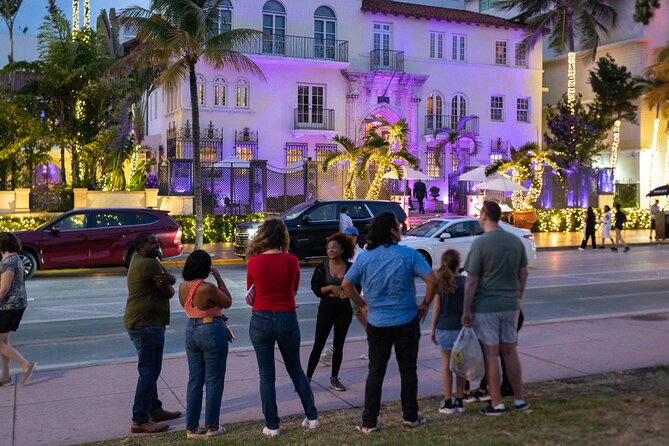 Hollywood Meets Miami Beach Movie and Tasting Tour - A famous Latin bar and nightclub, plus Estefan family film lore