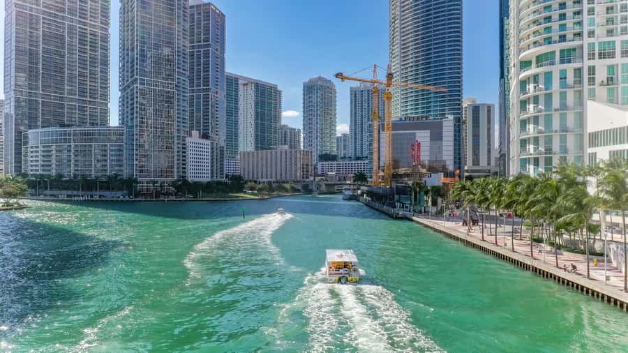 Hop-on Hop-off Water Taxi in Miami and Miami Beach - Key highlights at a glance