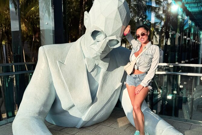 Influencer Experience (Wynwood and CityTour) Miami - Photography with professionals, what it actually feels like
