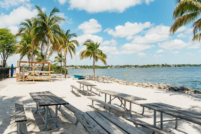 Jet Ski Miami: Experience the Ultimate Water Fun - What to wear and bring for a smoother ride