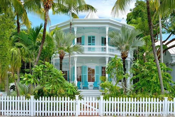 Key West Day Trip from Miami: Scenic Drive & Free Time - Guide in English and Spanish, and how to get value quickly