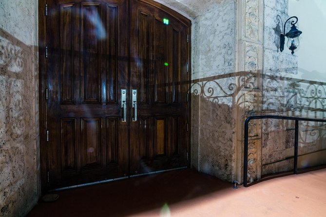 Menace, Murder & Malice: Miami Ghost Tours - Casa Casuarina, Former Versace Mansion: Glamour That Doesn’t Feel Entirely Safe