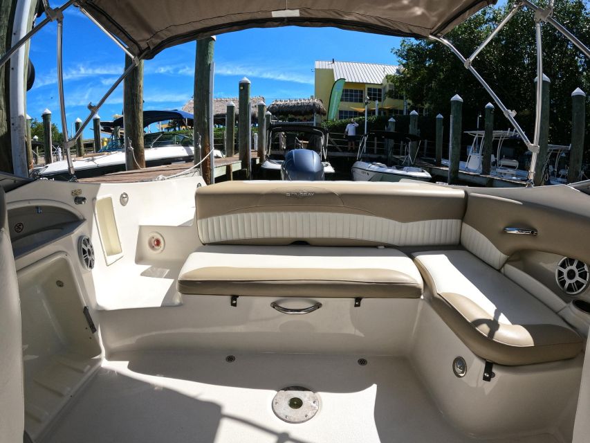 Miami: 24-Foot Private Boat for up to 8 People - A Practical Route You Can Choose on Miami Bay