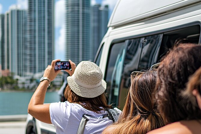 Miami 3 in 1 City Tour: South Beach, Wynwood & Little Havana - South Beach: Art Deco, Ocean Drive, and Casa Casuarina