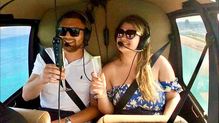 Miami: 30-Minute Private Helicopter Tour with Champagne - Robinson R44 and Bose Headsets: Comfort in a Small Aircraft