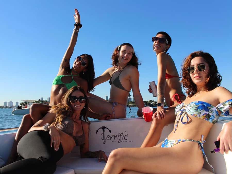 Miami: 4-Hour Island Hopping Boat Trip with Water Toys - Where You Meet in Miami Beach, and How to Show Up Ready