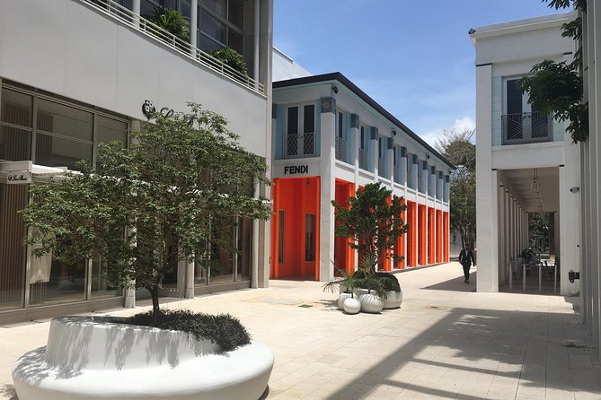 Miami 4H Private Classic Car Tour! - The Avenue of Miami Beach stretch, plus what closures mean