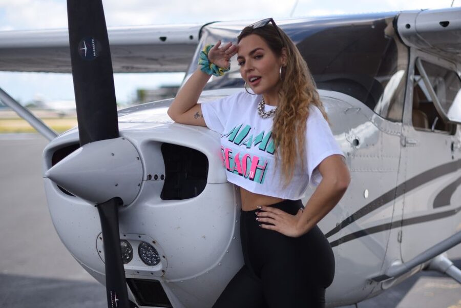Miami: 60-Minute Airplane Flight Tour - Biscayne Bay and the lighthouse, plus keys like Boca Chita and Elliot