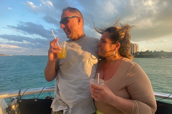 Miami 75 Min Boat Tour Biscayne Bay and Celebrity Homes Island - Miami Beach Skyline and Brickell Views: Two Different Miami Moods